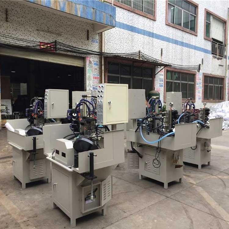 ƽ���Զ�ϳ�ۻ�